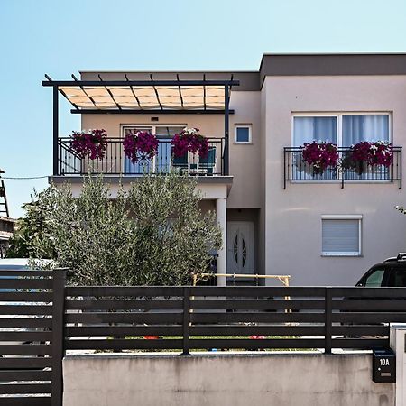 Apartments Mena 비빈제 외부 사진