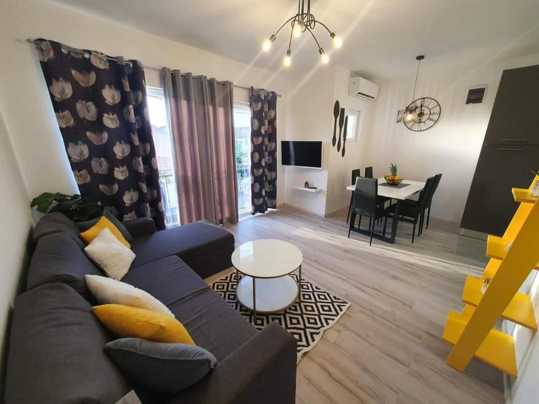 Apartments Mena 비빈제 외부 사진