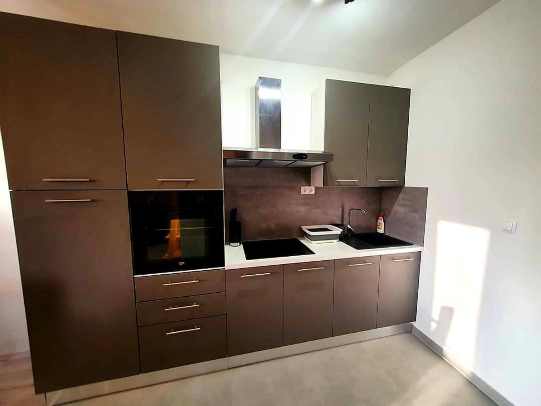 Apartments Mena 비빈제 외부 사진