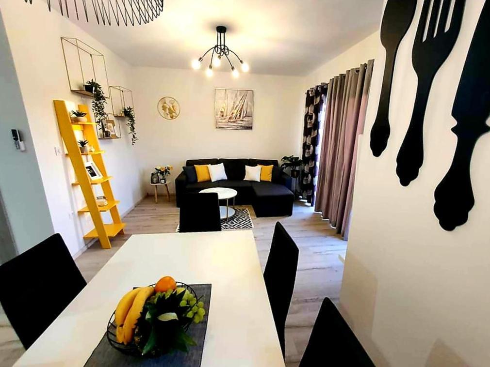Apartments Mena 비빈제 외부 사진